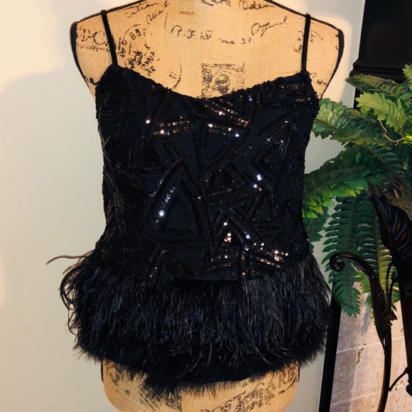 NWOT Feather & Sequined Top - Picture 2 of 8